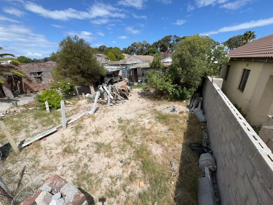 0 Bedroom Property for Sale in Electric City Western Cape